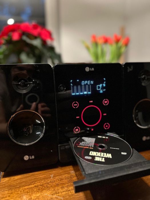 Wieża LG dotykowa FA64 DOU