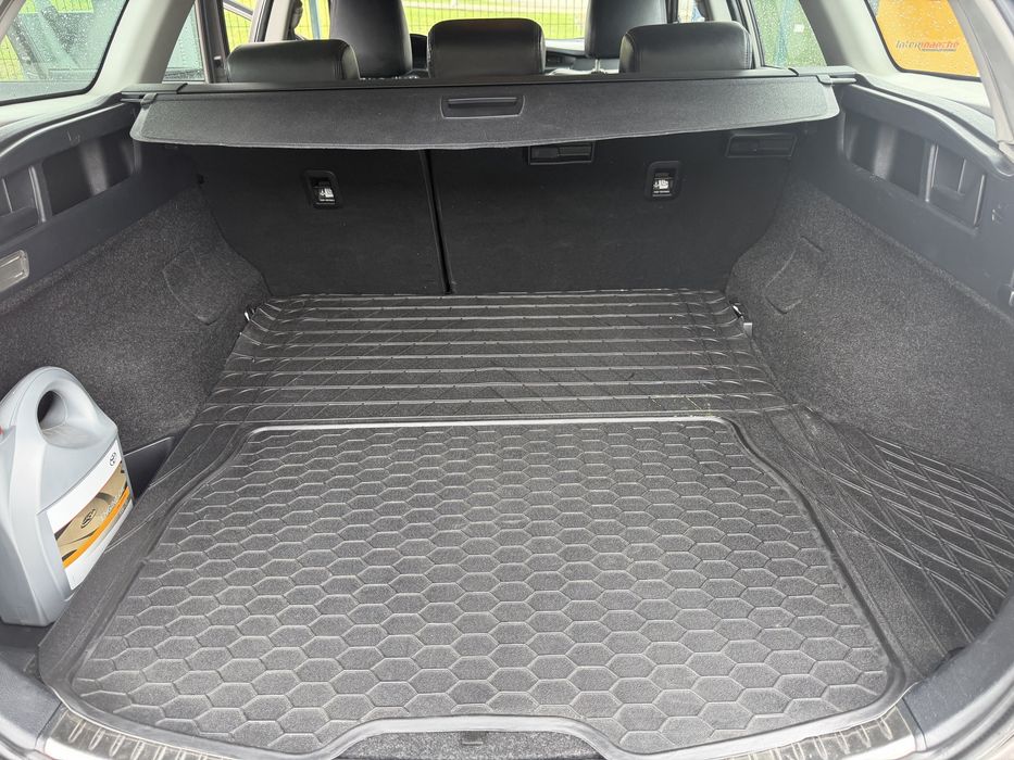 Toyota Auris Touring Sports  1.8 Hibrid  Executive c/ GARANTIA