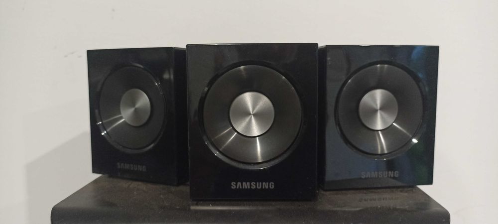 Colunas Samsung e subwoofer passivo