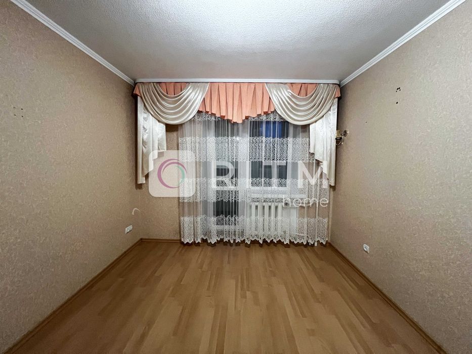 Продаж 2-к. квартири по вул. Гулака-Артемовського