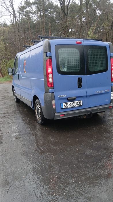 Opel vivaro 2.0.   .