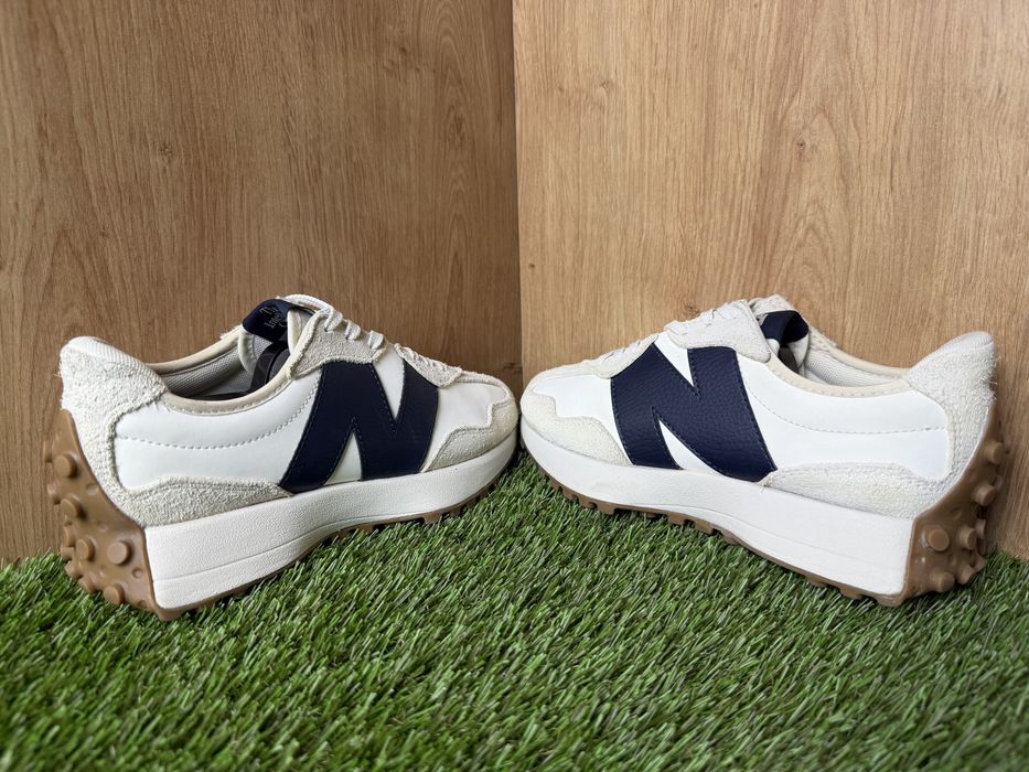 New Balance 327  розмір 36.5