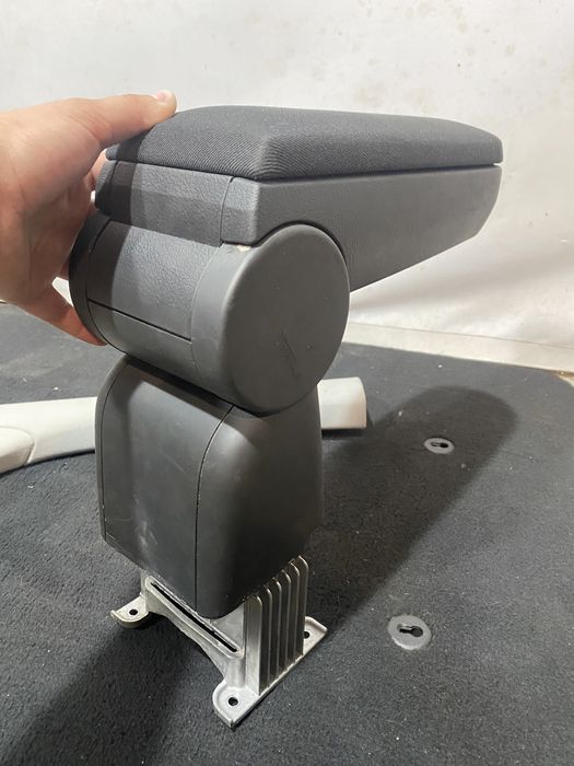 Підлокітник фабія 2,подлокотник шкода фабия 2,оригинал шкода фабія 2