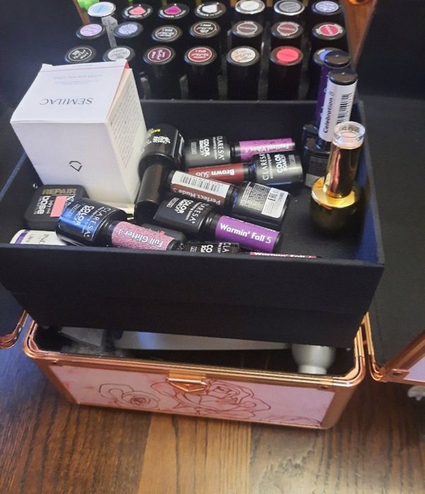 Kuferek PREMIUM ROSE Gold na kosmetyki i lakiery hybryda lampy UV