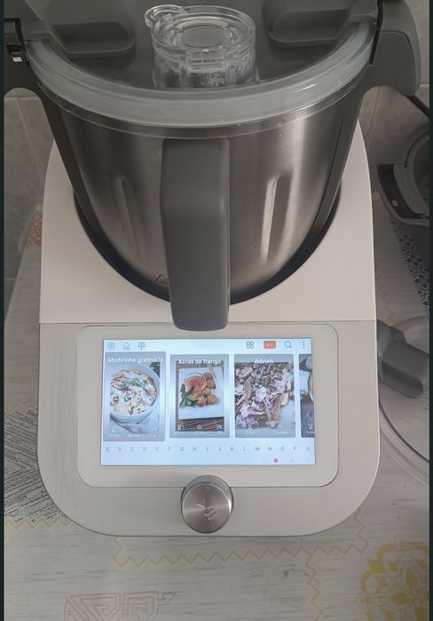 Vendo robot de cozinha novo