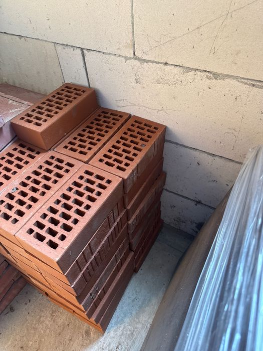 Облицювальна червона цегла (нова)