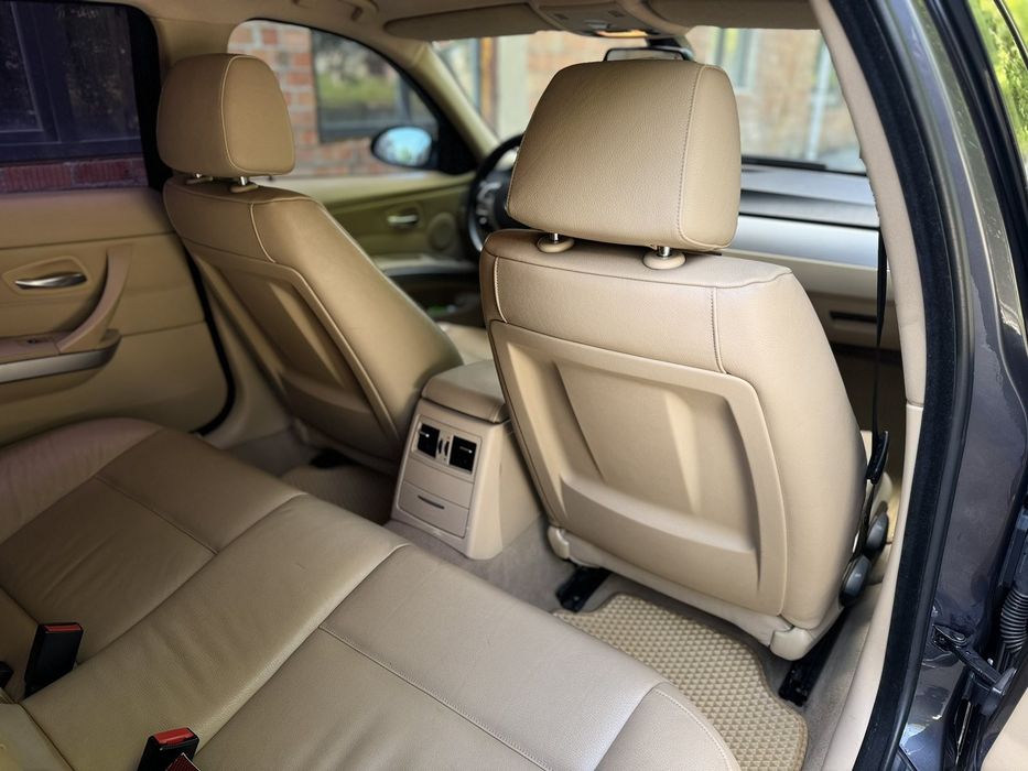 Продам bmw e90 2005