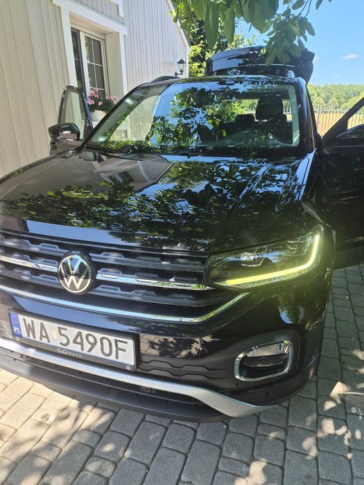VOLKSWAGEN T-CROSS – Kompaktowy miejski crossover z 2021 roku