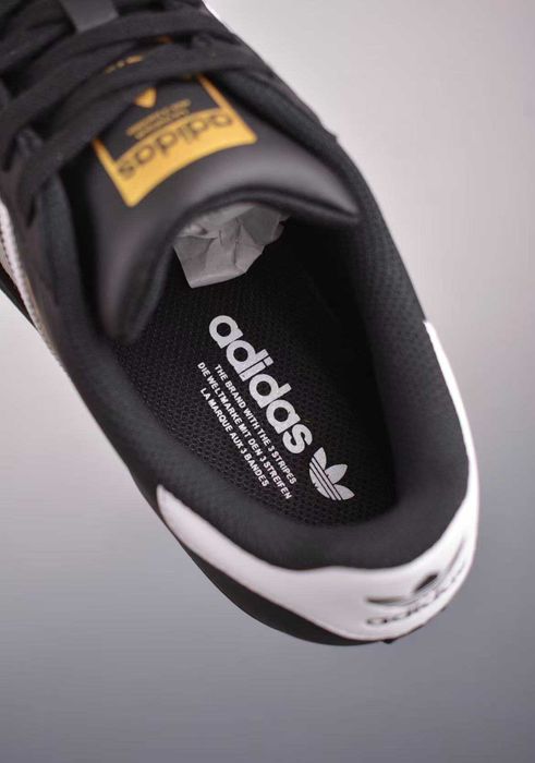 Lato Superstar foundation Black 40