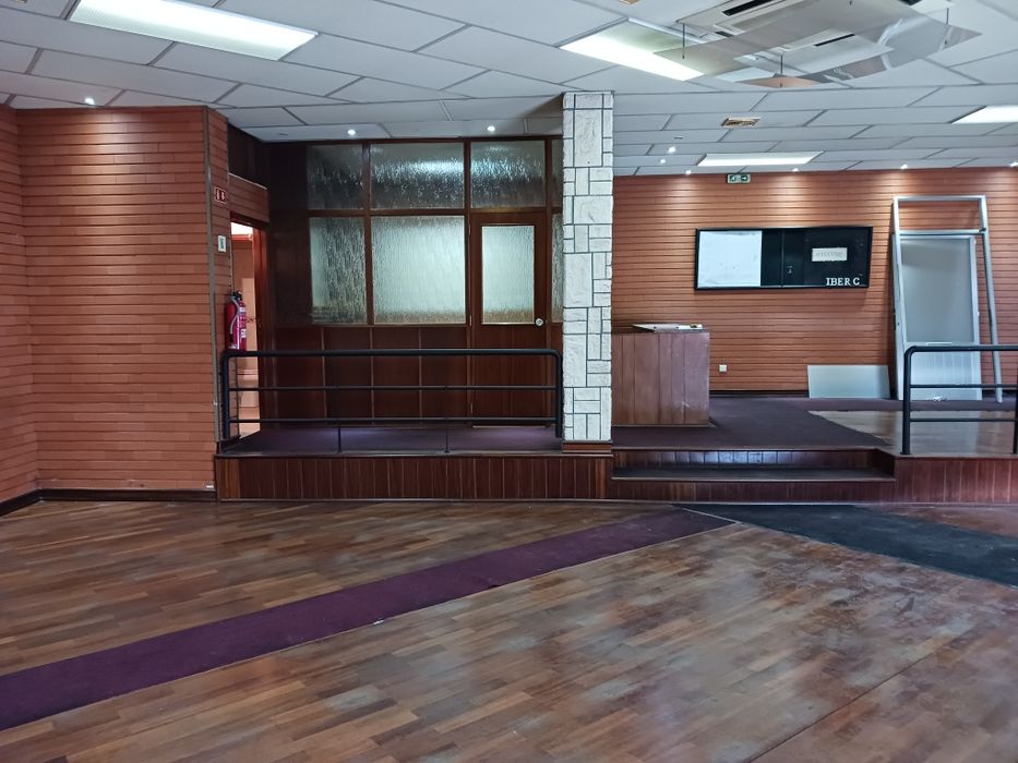 Salão  c/Ar Condicionado no centro de Ermesinde