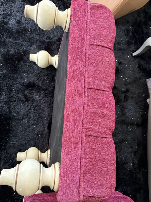 Banquetas em capitoné rosa