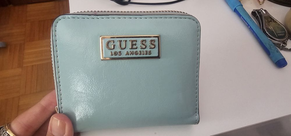 Carteira Guess nova