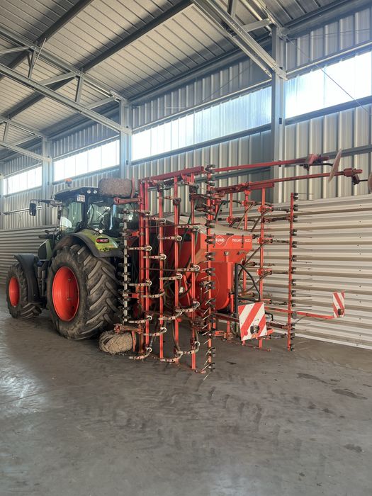 Siewnik zbożowy Kuhn Megant 600