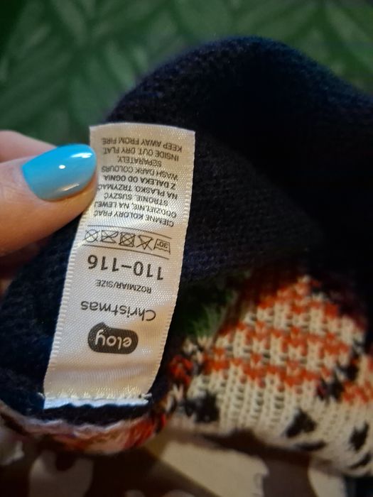 Sweterek świąteczny 110/116