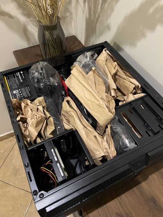 Komputer stacjonarny gamingowy i5 7600k 8gb RAM MSI RX 470 4GB