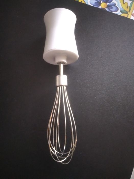 Blender reczny ELEKTROLU X model ESTM 3300.