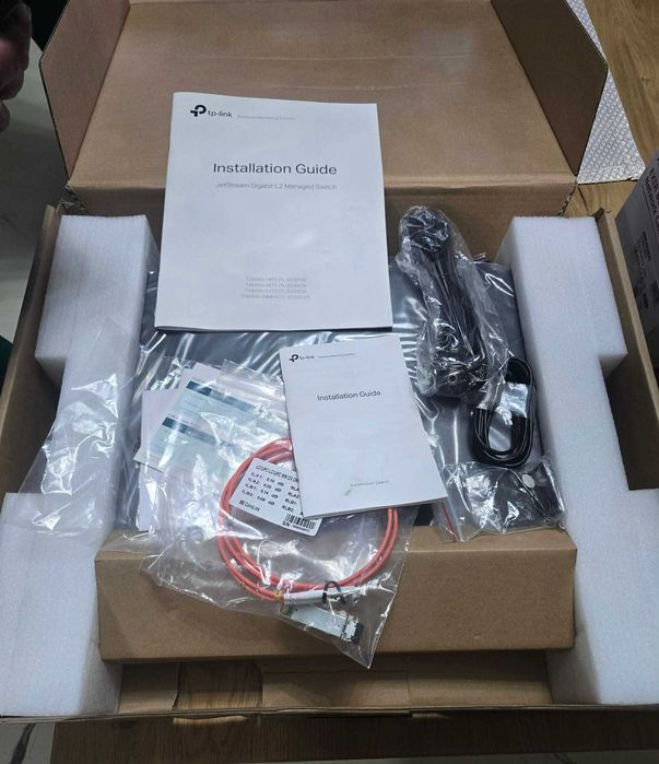 SWITCH TP-IN JetStream T2600G-28MPS