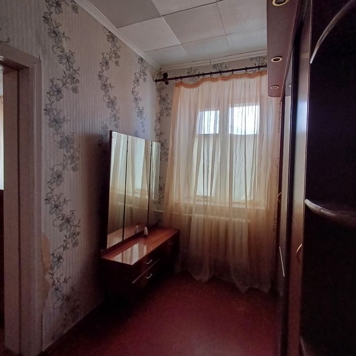 Будинок в центрі смт Софіївка