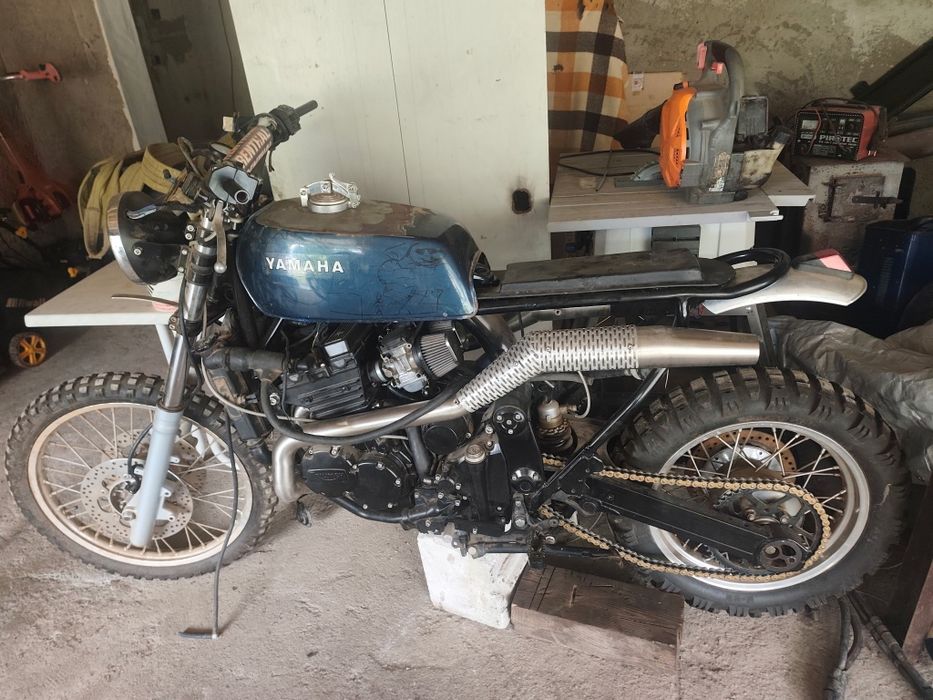Motor motocykl Custom Triumph Tiger  900