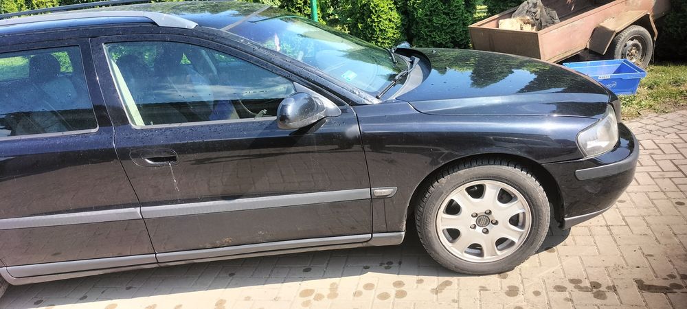 Volvo v 70 2000r  2.5 tdi