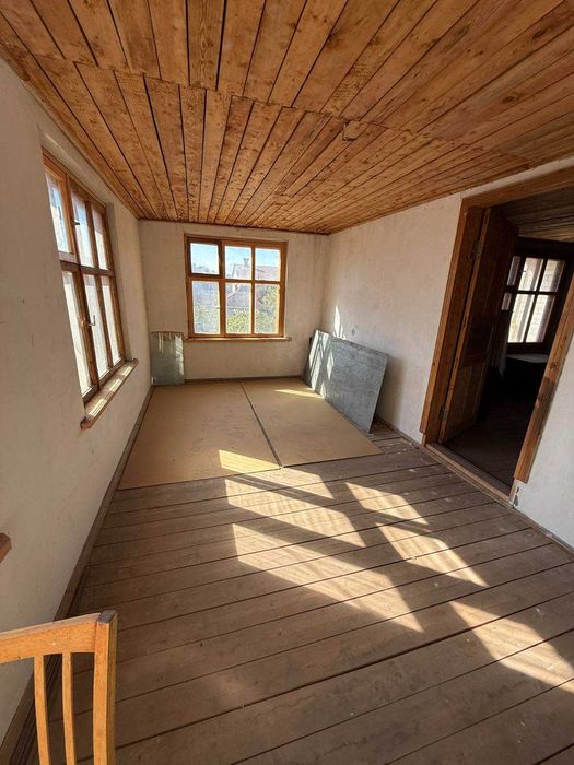 Продам будинок в тихому місці