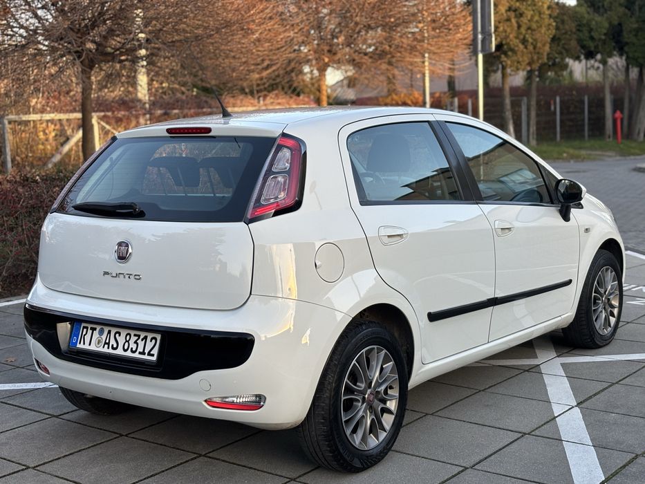 Fiat Punto Evo 1.2 Benzyna Klimatyzacja Niski Przebieg Bez Korozji