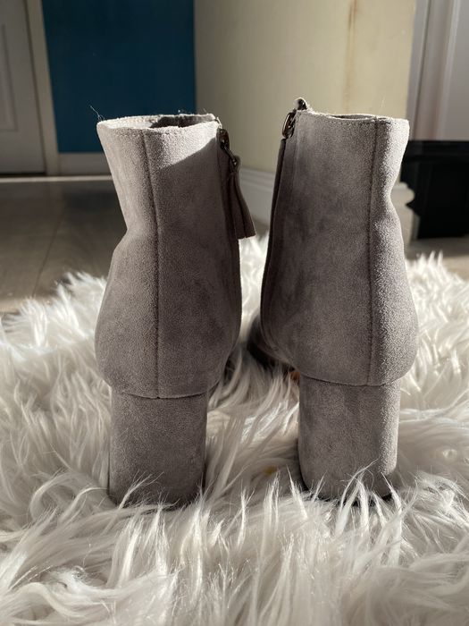Ботильйони замшеві 38 р