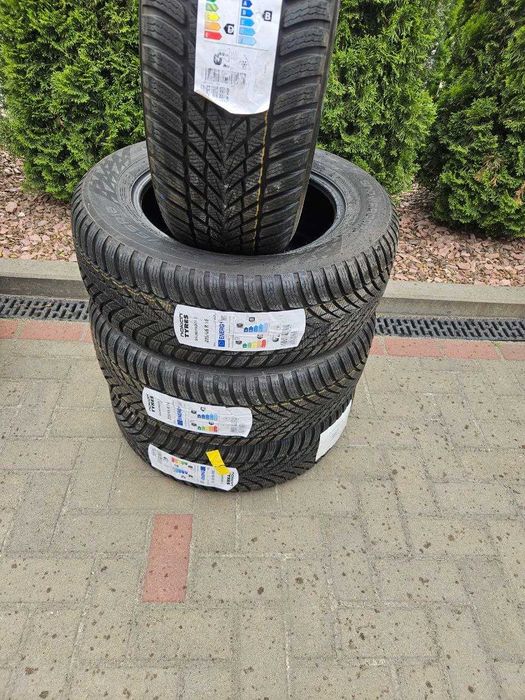 Шини 205/65 R16 95H Nokian Snowproof 2