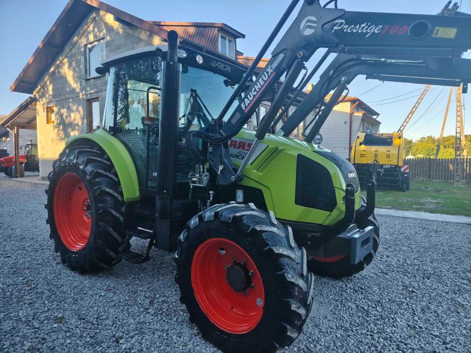 Claas Arion 420