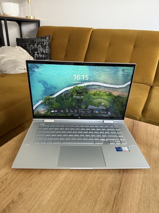 Laptop HP Envy 15’ convertiable 360 stopni
