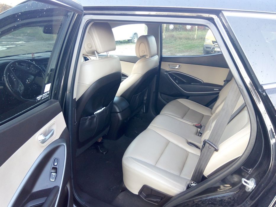 Шикарний автомобіль, один і єдиний власник в Україні!