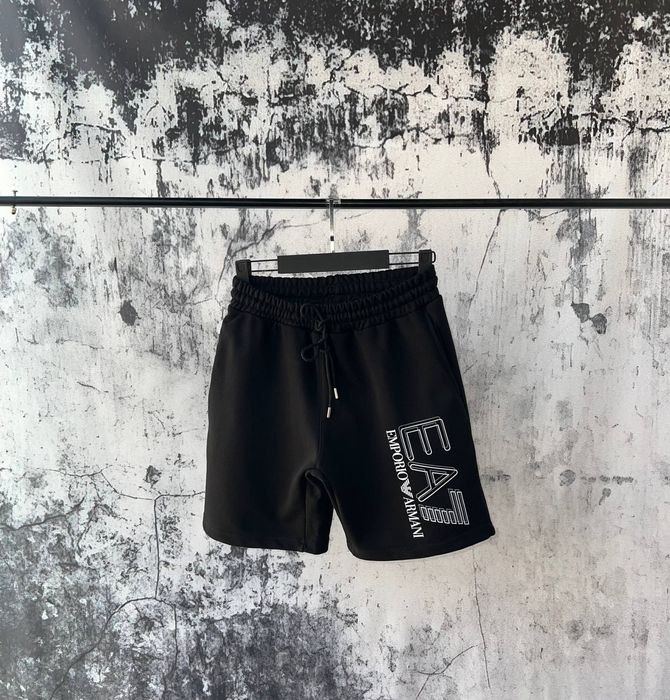 Чоловічі мужские шорти  Armani EA7