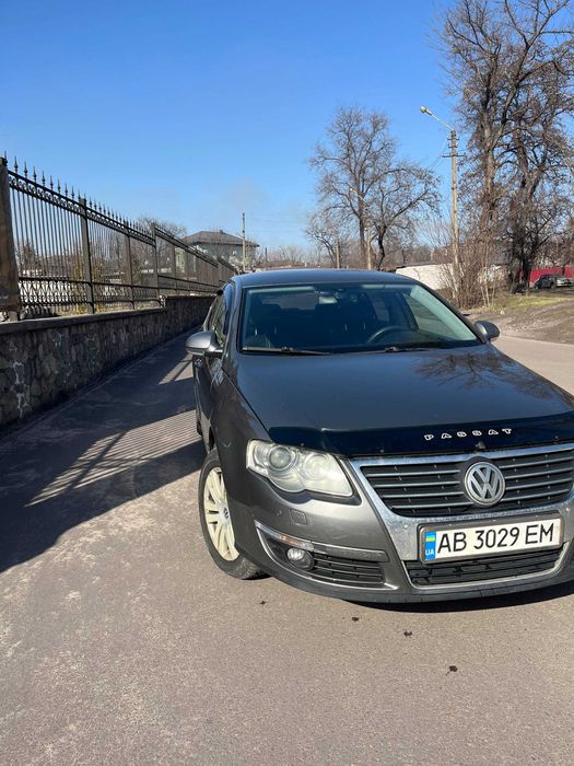 Volkswagen Passat B6 2006 2.0 FSI MT