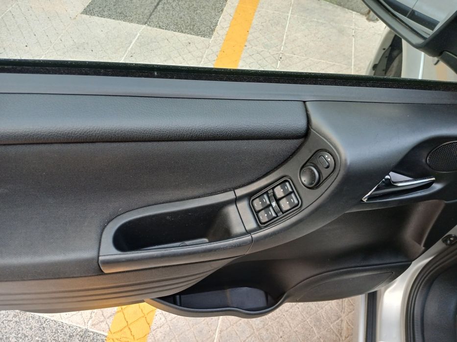 Opel zafira  carrinha a Gasoleo TD 2004  prata