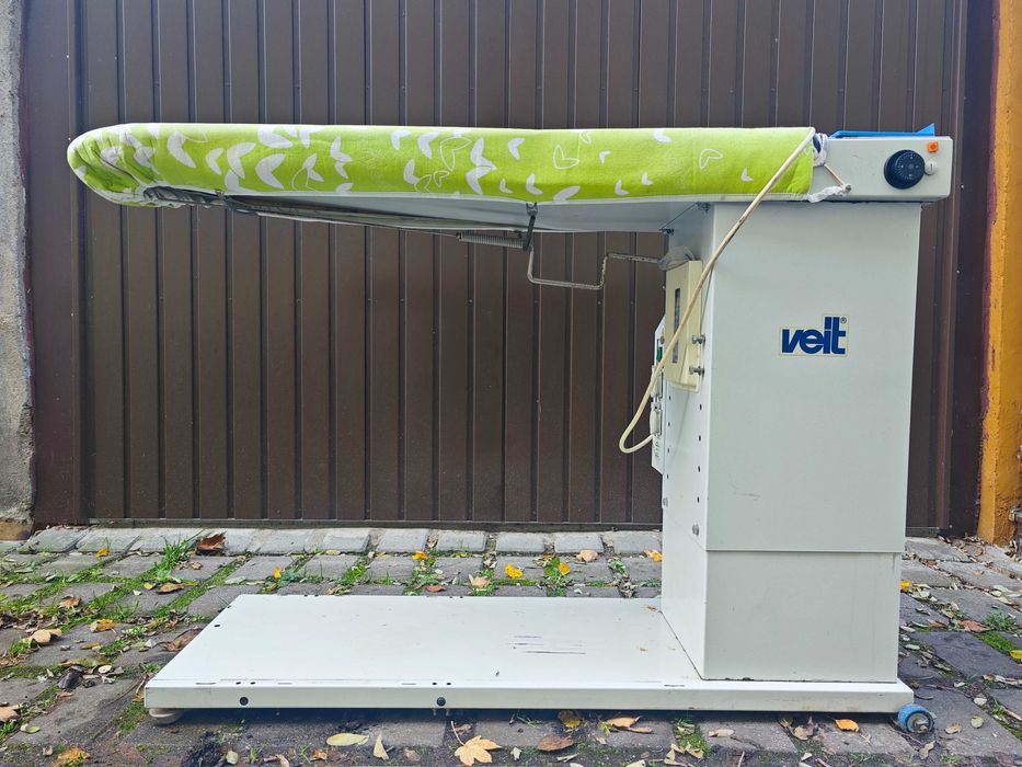 PROFESJONALNY stół prasowalniczy VEIT z odsysaniem – sprawny!