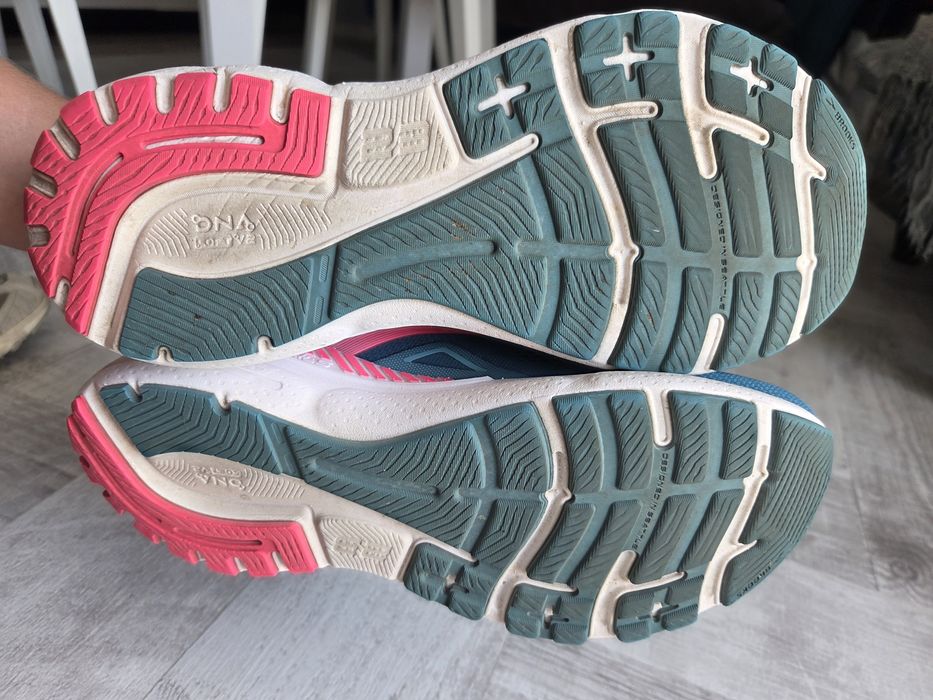 Brooks adrenaline 23