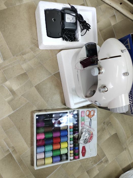 Мини швейная машинка Trion TR-9715