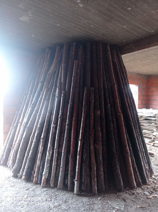 Stemple i deski budowlane , używane .