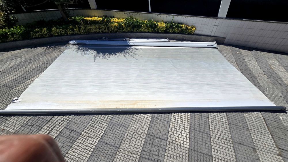 Toldo Thule 5 metros para peças