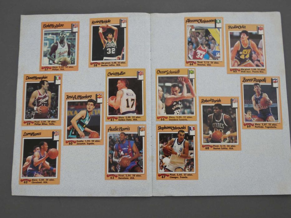 Caderneta Completa Los 100 Gigantes del Basket Mundial