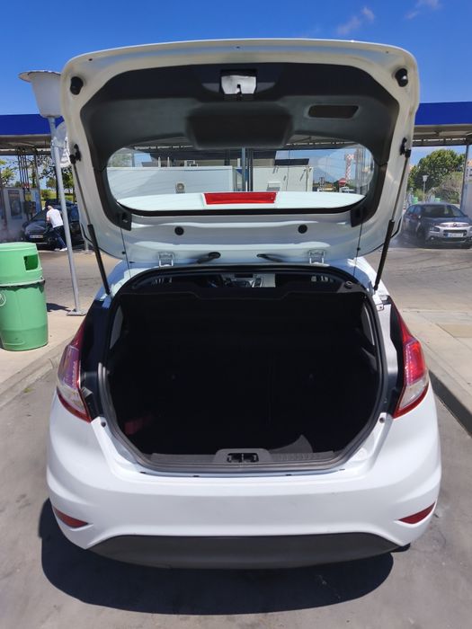 Ford Fiesta 1.5 TDCi Trend 2016 • Distribuição Mudada • 2 Chaves