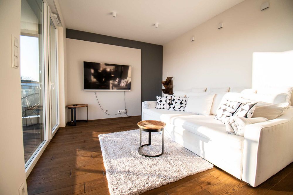 Wysoki standard, ścisłe centrum, 2 miejsca postojowe, duży taras!