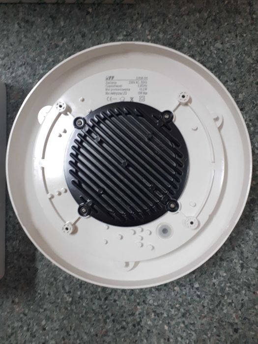 Plafon LED z czujnikiem ruchu, wandaloodporny 15W. Klosz HDPE-kompozyt