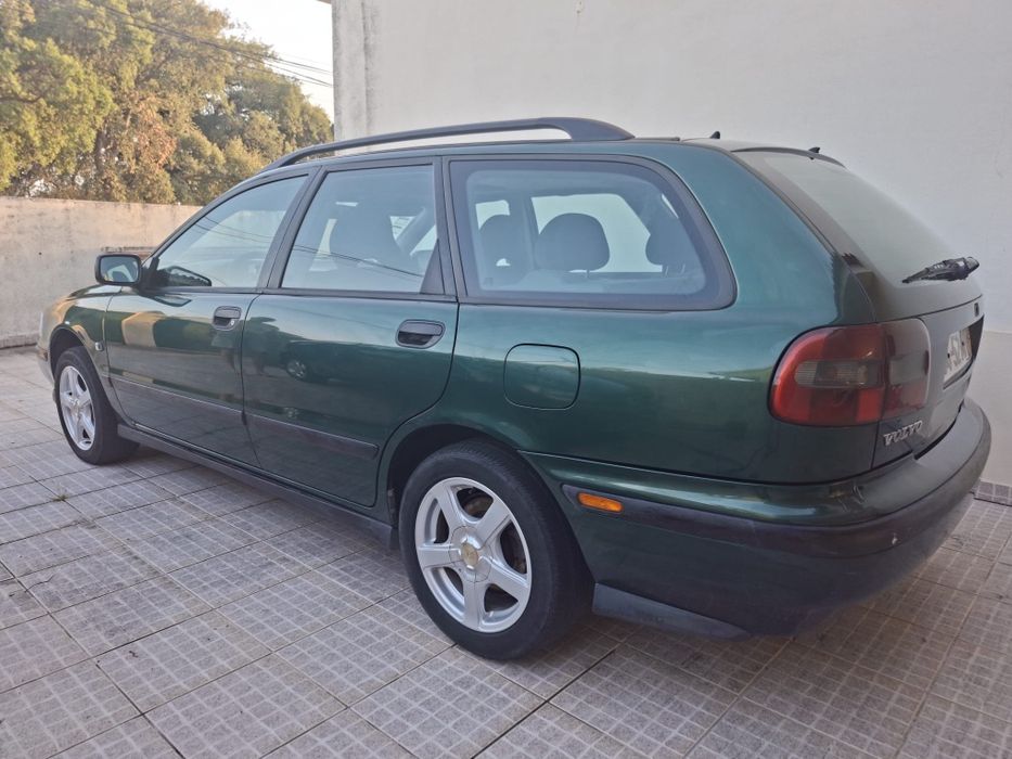 Em muito bom estado , com manutenção em dia.