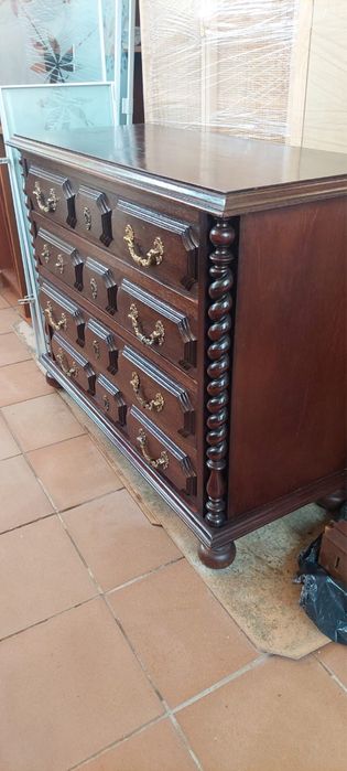Comoda Madeiras escura