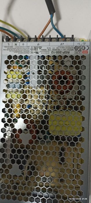 #Fonte 12v 100w Meanwell RSP-200-12.
Como nova.64586293836035123