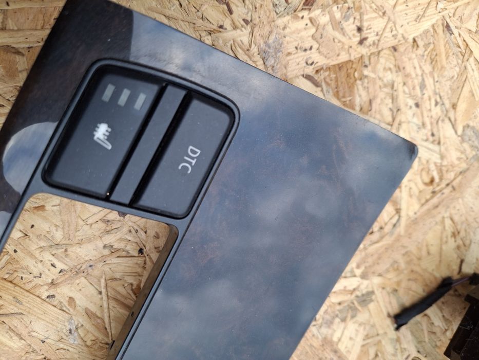 Dekor Panel BMW E60 E61 Pod Nawi LIFT Przyciski