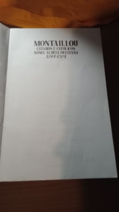 Livro antigo história