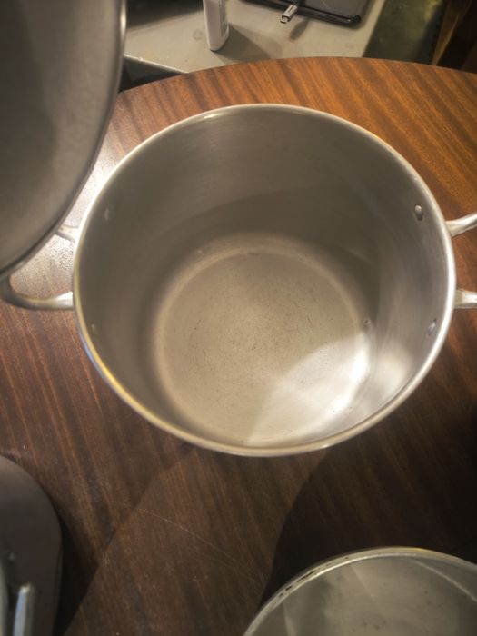Conjunto de Cozinha em Alumínio – 5 Peças – Usado