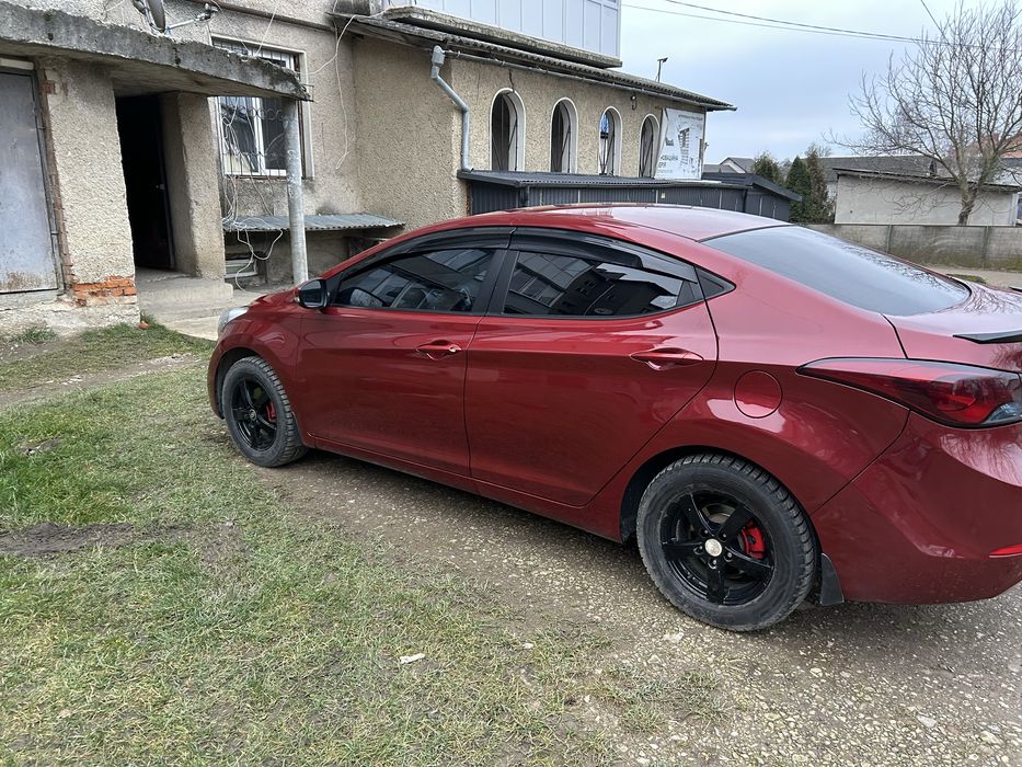 Hyundai elantra 2011